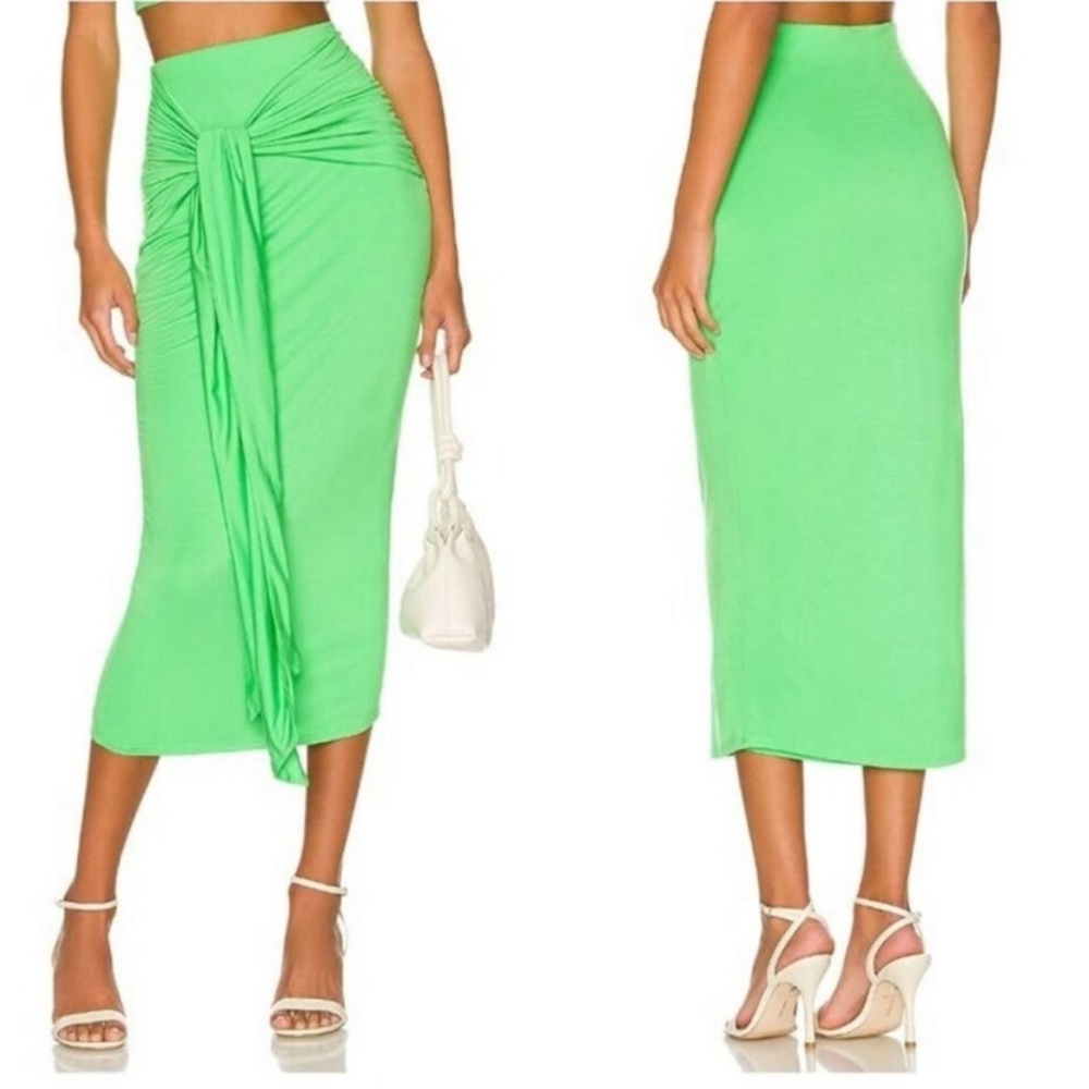 NWT Camila Coelho Pixie Skirt Green Size Medium